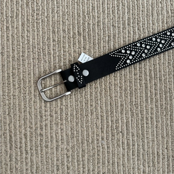 Embellished leather belt - Picture 2 of 4